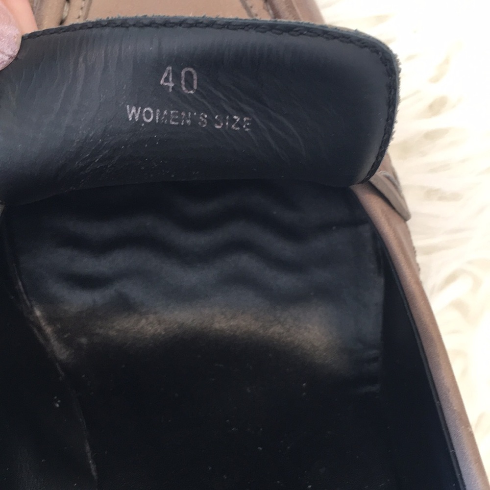 Tod’s Taupe Leather Platform Heel - Picture 9 of 16